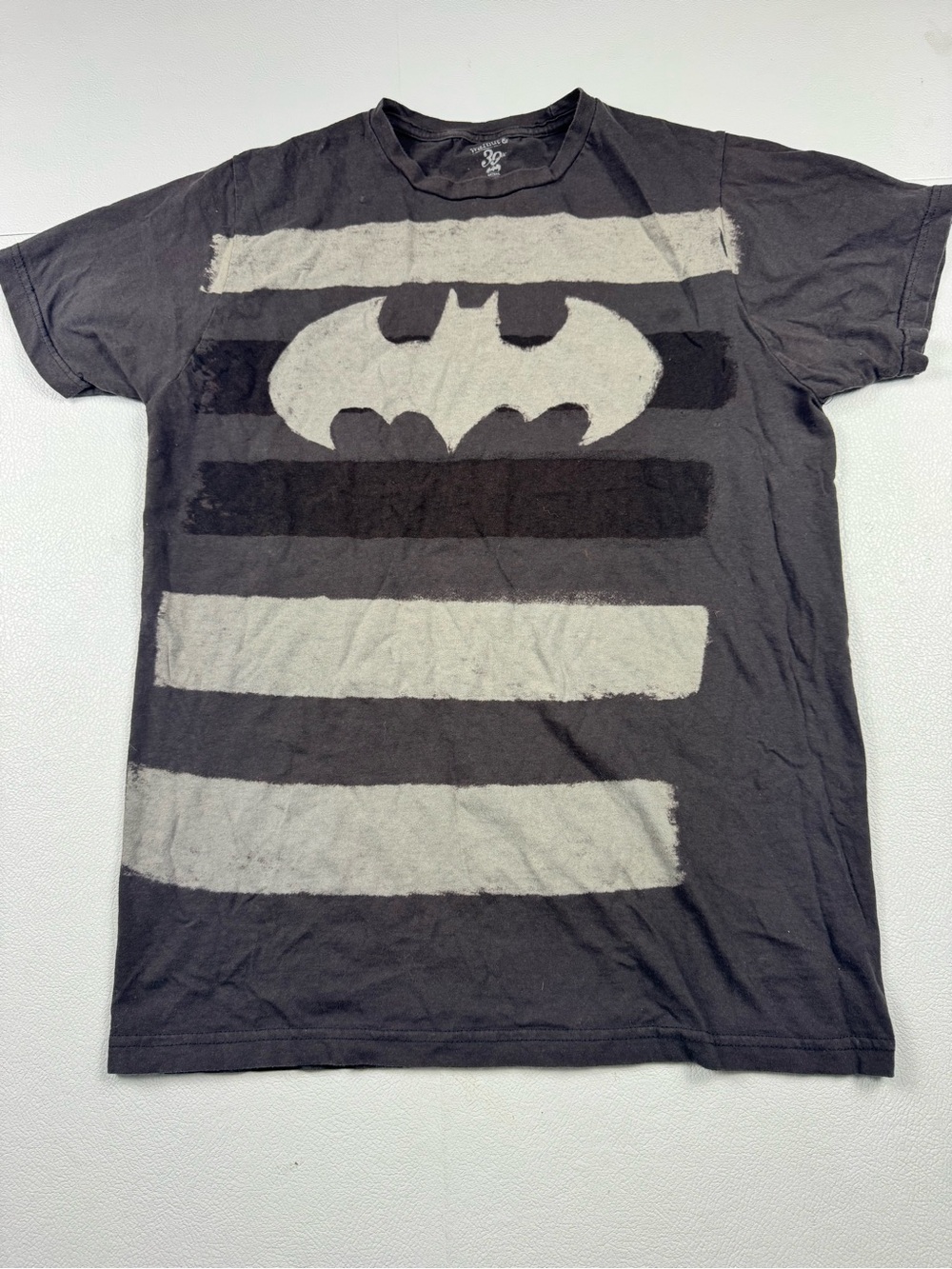 Batman Walnut & 39th Black Graphic T-Shirt Men’s Medium DC Comics Distressed